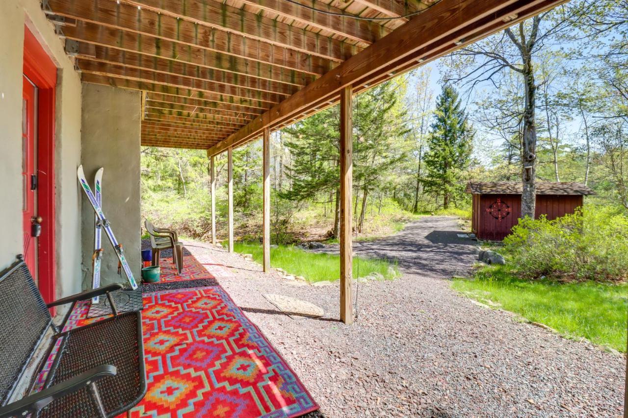 Lakefront Poconos Vacation Rental With Swim Dock! Long Pond Экстерьер фото