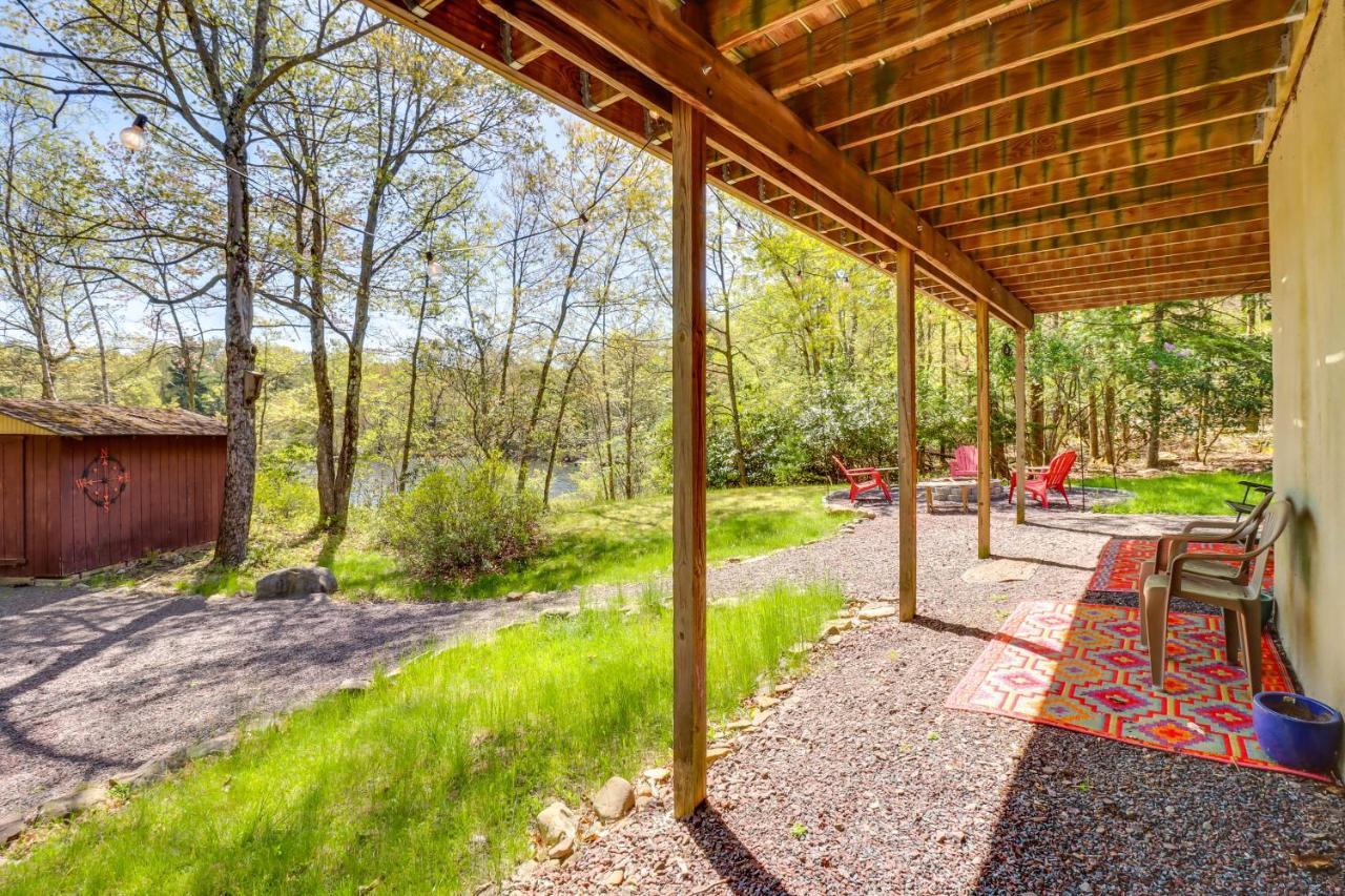 Lakefront Poconos Vacation Rental With Swim Dock! Long Pond Экстерьер фото