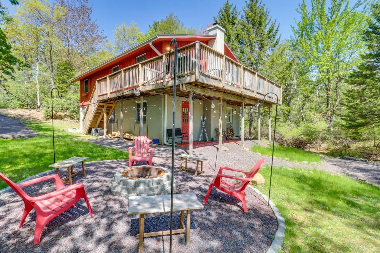 Lakefront Poconos Vacation Rental With Swim Dock! Long Pond Экстерьер фото