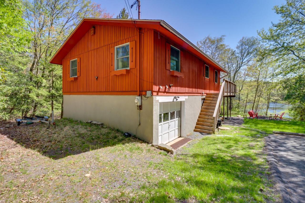 Lakefront Poconos Vacation Rental With Swim Dock! Long Pond Экстерьер фото